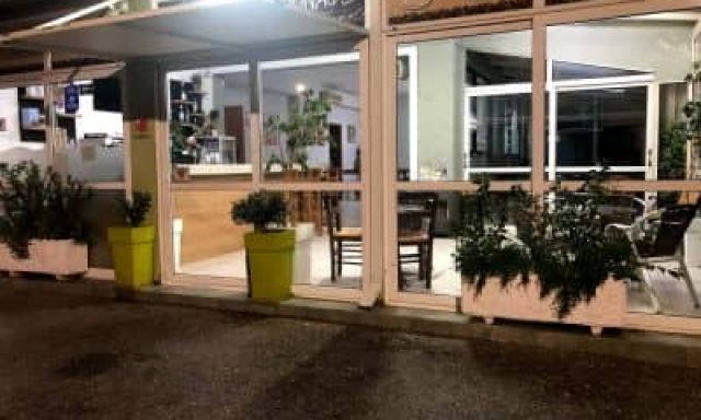 ΡΟΥΧΙΤΣΑΣ ΑΝΤΩΝΙΟΣ – ΜΠΟΝΑΦΕ – ΠΑΡΑΔΟΣΙΑΚΟ ΚΑΦΕΝΕΙΟ – ΜΟΥΖΑΚΙ ΖΑΚΥΝΘΟΣ