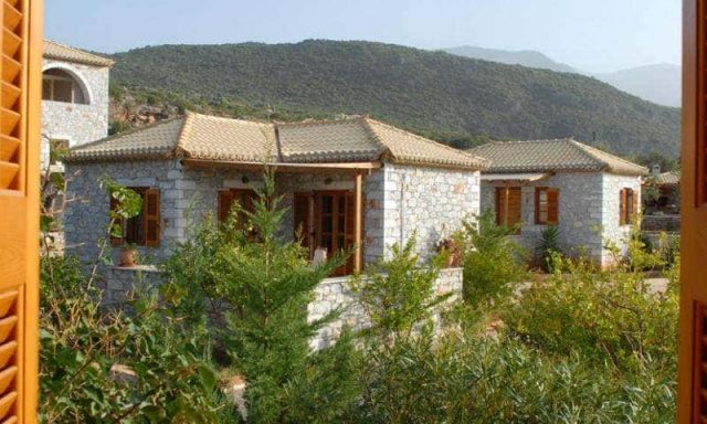 ΜΠΑΡΜΠΕΤΣΕΑ ΚΑΛΛΙΟΠΗ – MOUSES APARTMENTS – ΕΝΟΙΚΙΑΖΟΜΕΝΑ ΔΩΜΑΤΙΑ-ΔΙΑΜΕΡΙΣΜΑΤΑ – ΚΑΡΔΑΜΥΛΗ ΜΕΣΣΗΝΙΑΣ