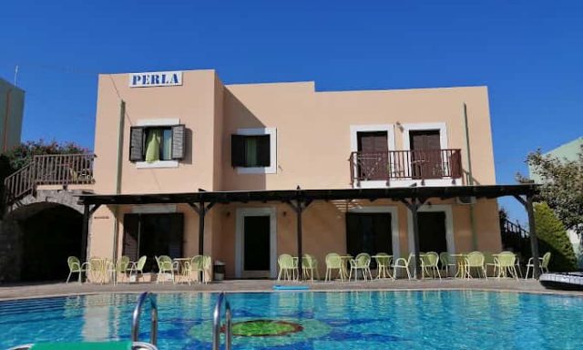 ΠΕΡΛΑ ΑΕ – PERLA APARTMENTS – ΞΕΝΟΔΟΧΕΙΟ – ΕΝΟΙΚΙΑΖΟΜΕΝΑ ΔΙΑΜΕΡΙΣΜΑΤΑ – ΑΓΙΑ ΠΕΛΑΓΙΑ ΗΡΑΚΛΕΙΟΥ