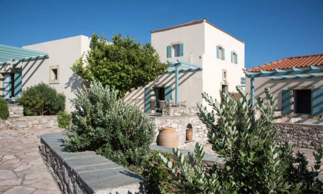 ΚΑΣΤΡΙΣΙΟΣ ΕΜΜΑΝΟΥΗΛ – VIGLA STUDIOS – ΕΝΟΙΚΙΑΖΟΜΕΝΑ ΔΩΜΑΤΙΑ STUDIOS – ΚΑΣΤΡΙΣΙΑΝΙΚΑ ΚΥΘΗΡΑ ΑΤΤΙΚΗ