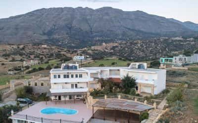 ΚΟΥΜΑΝΤΑΚΗΣ ΑΝΤΩΝΙΟΣ – HILL OF CALM – ΞΕΝΟΔΟΧΕΙΟ – ΤΡΙΟΠΕΤΡΑ ΡΕΘΥΜΝΟ